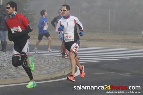 Disfruto de la vida,de mi familia y del deporte. Atleta de @noteparesteam y ebanistería Kaoba