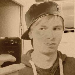 Ryan220293's profile picture. 