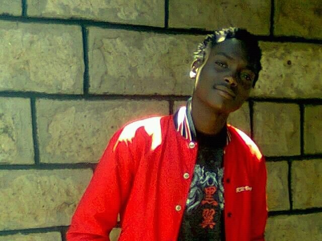 Always walk alone #Lfc| 
Coding addict | Drake and Big sean things _ #coolest rap