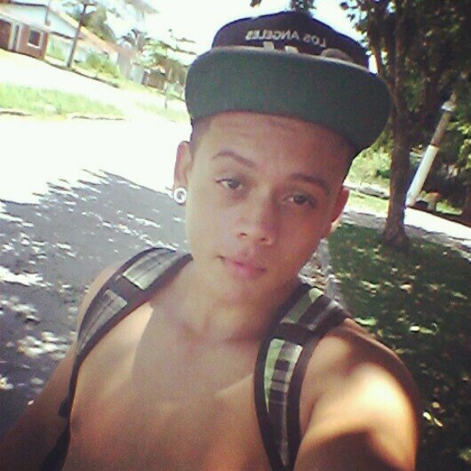 16, com cabeça de 20 assim sou eu ariano cabeça. whats:12992013119