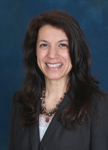 Executive Customer Programs Director at Oracle, UCLA alumni, sports enthusiast & volleyball mom!
