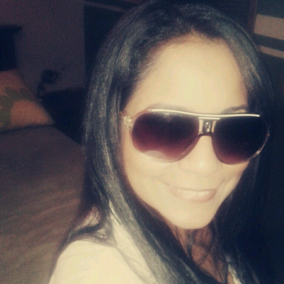 Venezolana con mucha sencillez, amante de su país, quiero lo mejor para el porque en el esta el futuro de mi amada hija!!!
