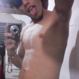 $.$ bσм vαмσร lá , єu søøu bøbãø, tiмidσ , єxtяσvєяtidσ , bяincαlЋãσ , siмραticσ є tєnнσ 18 αnσร , gσรtσ dє мuαy ŧнαi , αร мσяєnαร รãσ ρftαร ;3 $.$