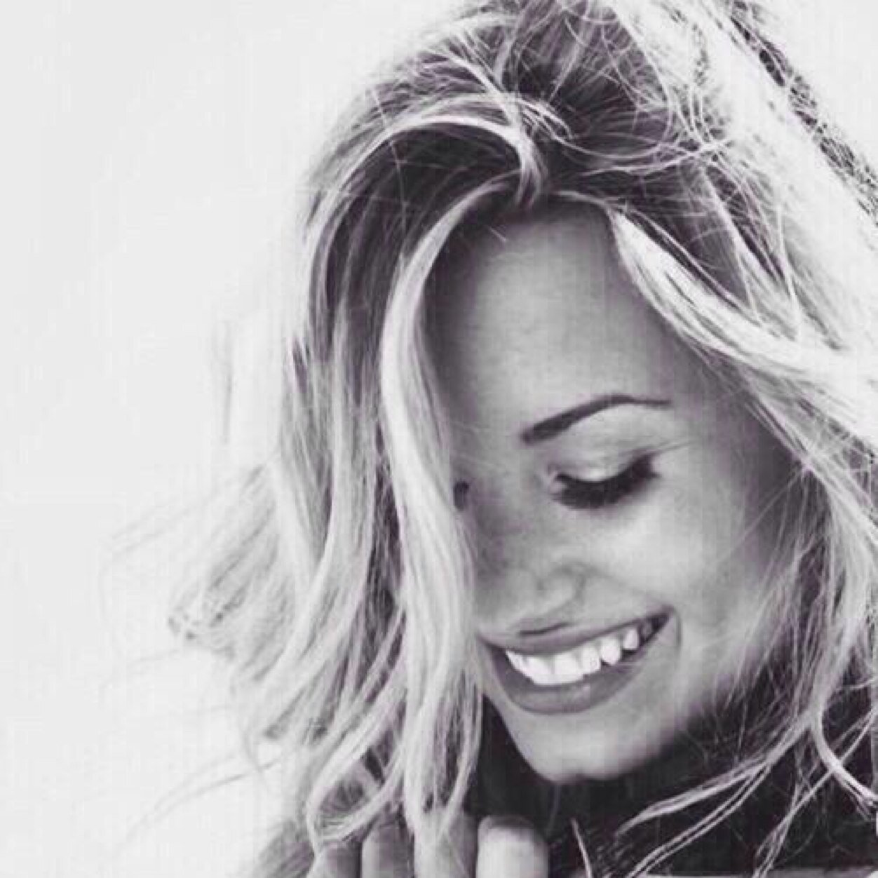 Love Demi Lovato, I'm a lovatic all the way. Always will be:)