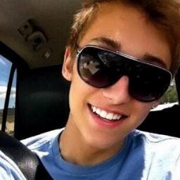 Seth_Roscoe's profile picture. Seth. 16. Newcastle (Yes bitch, I'm a geordie) #BigBooty #BigTitties