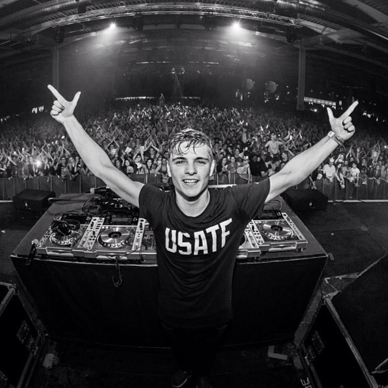 Three girls that share one love for Martin Garrix ❤️ 2/8/2014 ❤️