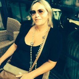 CAROCHETTE's profile picture. 