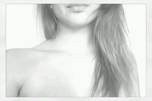 smile like you're never been hurt.