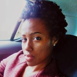 Sou Filha do D'US Altíssimo, escolhida desde o ventre. Faço parte de uma geração que escolheu esperar em D-us. Sigam: http://t.co/ZrM6NpdvER