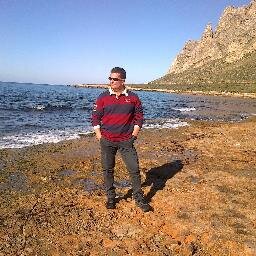I like the Rugby and train in the gym. I love the sea and adventure. I respect nature and animals.