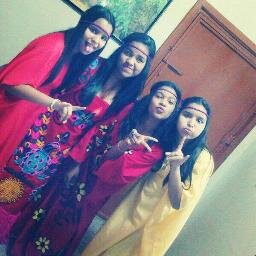13a,Belieber&Directioner♥ sigueme y ya!, te extraño rapicuinaa:'/ x. x ♡∞ .... 06-08-2013 abueloo /3...quieran mucho a sus amigas!:/