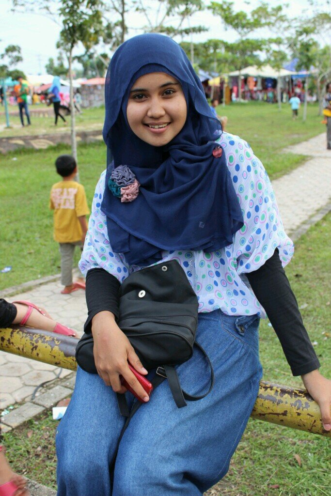 i love Allah,i love my family,i love my someone,n i love my friend n i love my  world