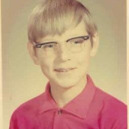 QuookieJarr's profile picture. Works in an academic library; reads tons - fantasy but hold out hope for the occasional gem in other genres ; crochet (not afghans); twisted humor; too much tv