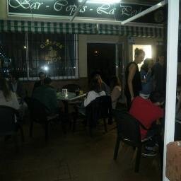 La Perla uno de los mejores bares de Torreblanca. Ven a visitarnos y pasarás un rato agradable con buena música y buenos precios... Ven y diviértete!