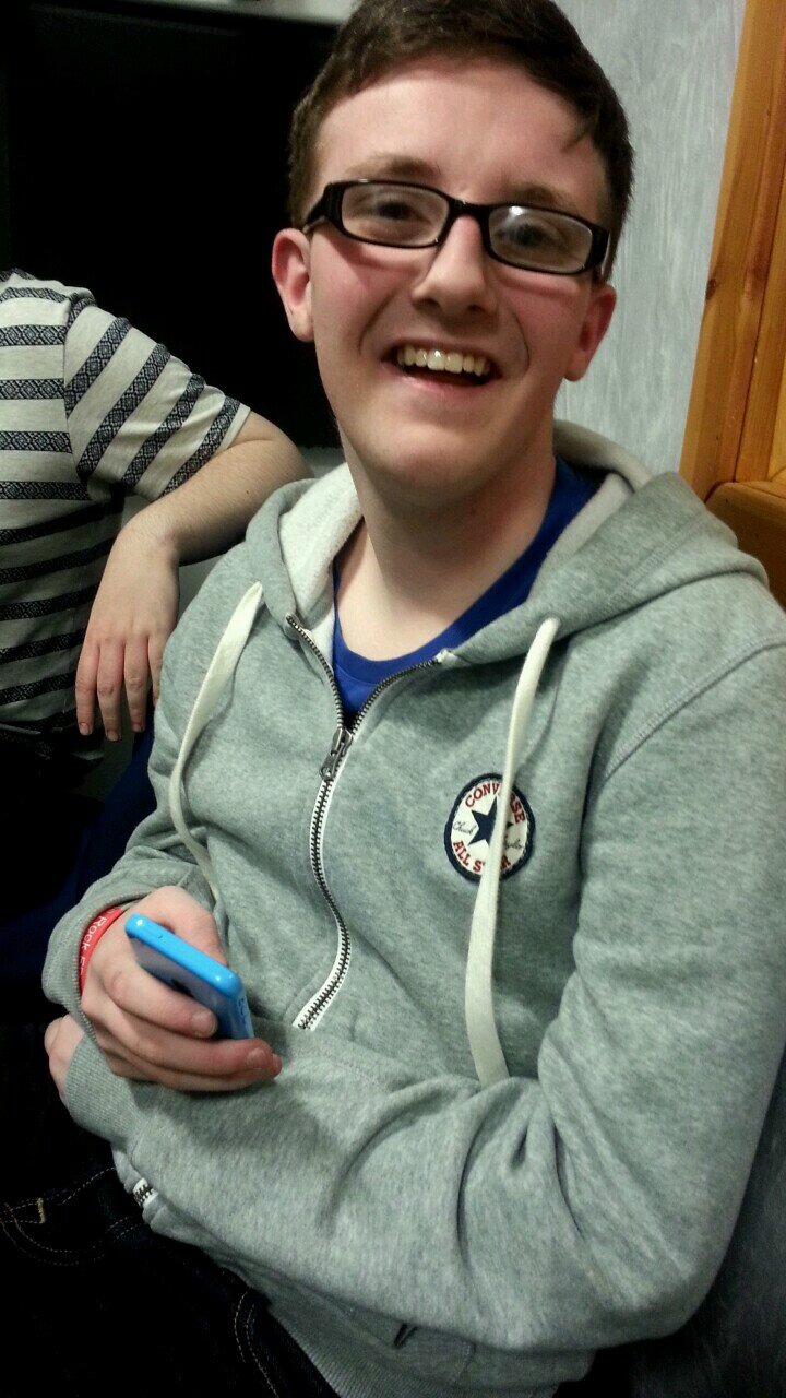 calthefletch's profile picture. I am the songbird