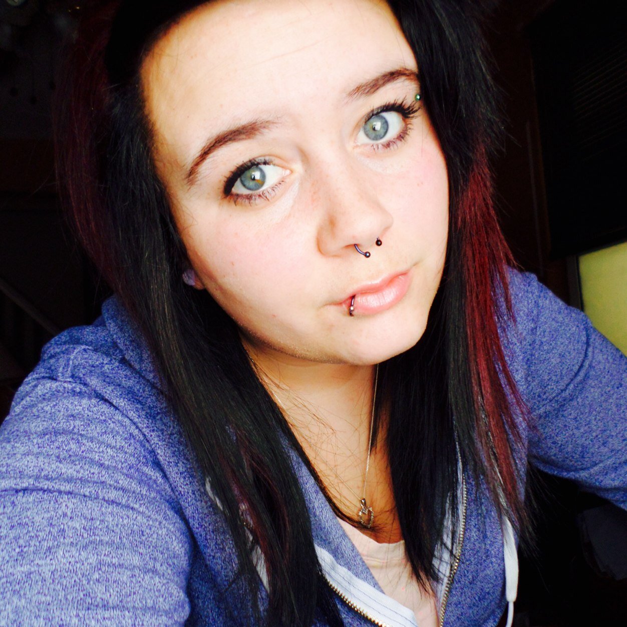 * Samm|21|Animal Lover|Big Ambitions|Photographer/Photography| ;