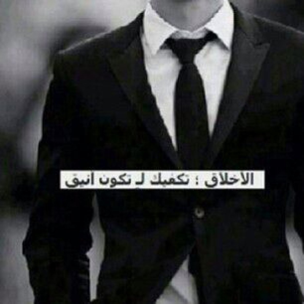 {طالب في جامعه الملك عبدالعزيز. من مواليد؛ 1993م }