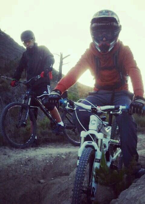 JoseRideOrDie's profile picture. SI CREES EN TU SUEÑO SEGURO QUE PUEDES HACERLO REALIDAD. Valiente no es akel ke no tiene miedo, sino el ke lo tiene y sigue adelante