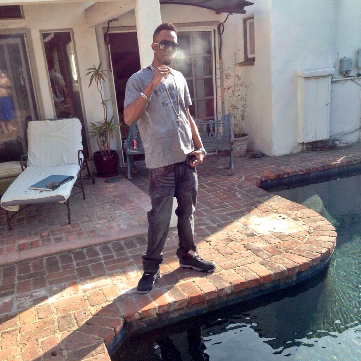 WE AR THAT LIFE
