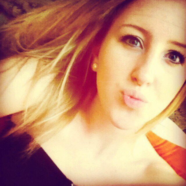 ♡ and if i had the world in my hands id give it all to you ♡