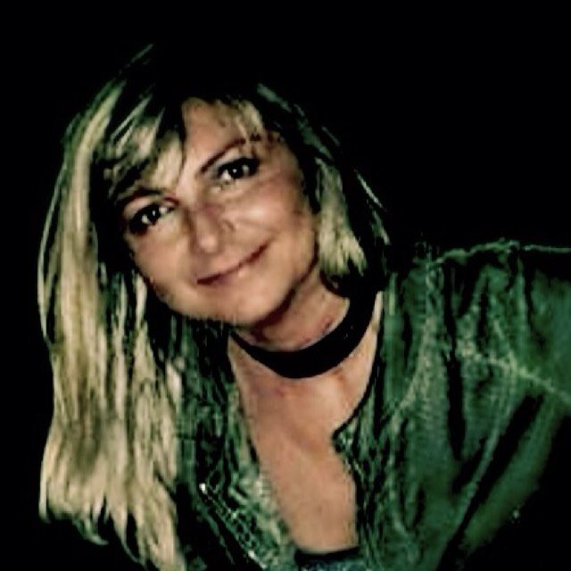Business writer, artigiana della musica e altro