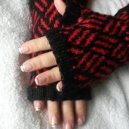 Mother & Daughter duo creates quilts, knitted/crocheted products & jewelry. Special orders available NomadicCrafter@gmail.com http://t.co/1gb9ePzIEl