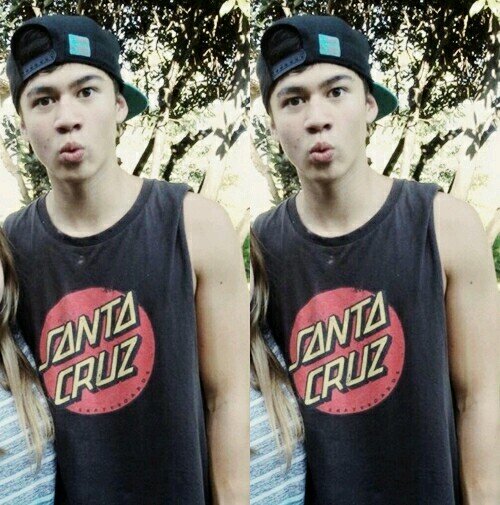 Calum loves you very, very much ♥ ~ @CLIFFORDSWEED fav tweet in link and I'll love ya forever http://t.co/oazsn0Fii9