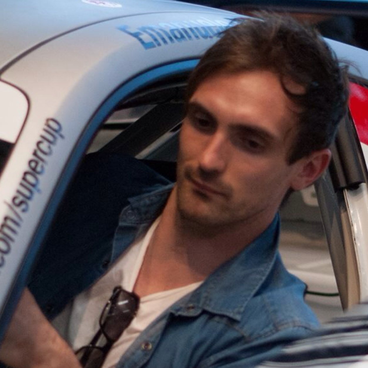 Digital comms guy with a love of two and four wheels. My non-motorsport account can be found over at @BenSherw