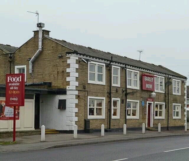Sizzling Pub in Bramley. Cheap beer, cheap food. Family fun.