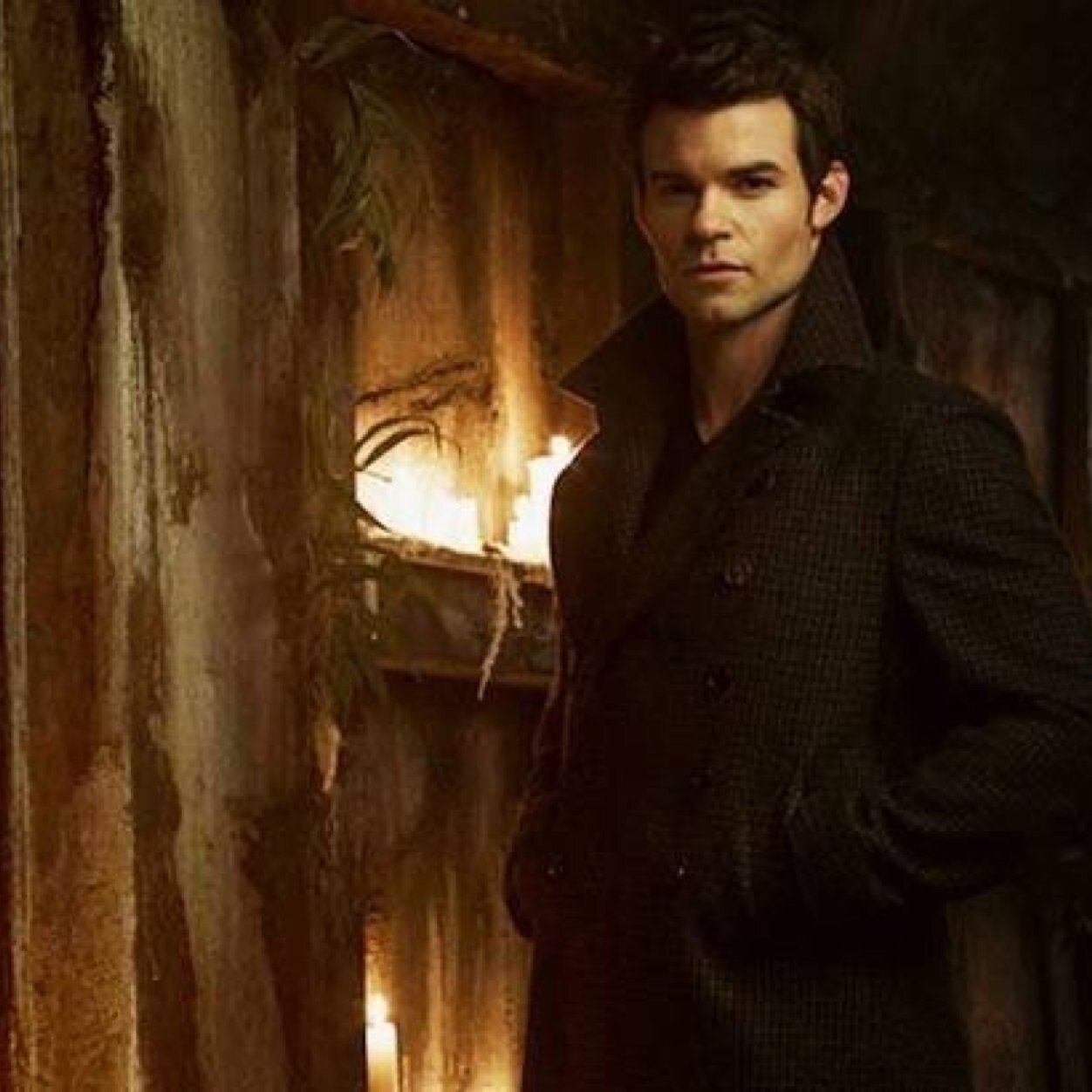 ChammingElijah's profile picture. I'm an original show a little respect . {Family: @BrutalBeautyx @VindictiveKlaus } | Rp 21| Single | Original |