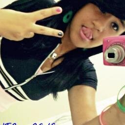 Sou Emo Girl 
Face:https://t.co/NWLHQwjd3o
Ask : http://t.co/pYzElwhmBS
Skype : Alehsandra3
Tenho 15 Anos,Moro em brasilia