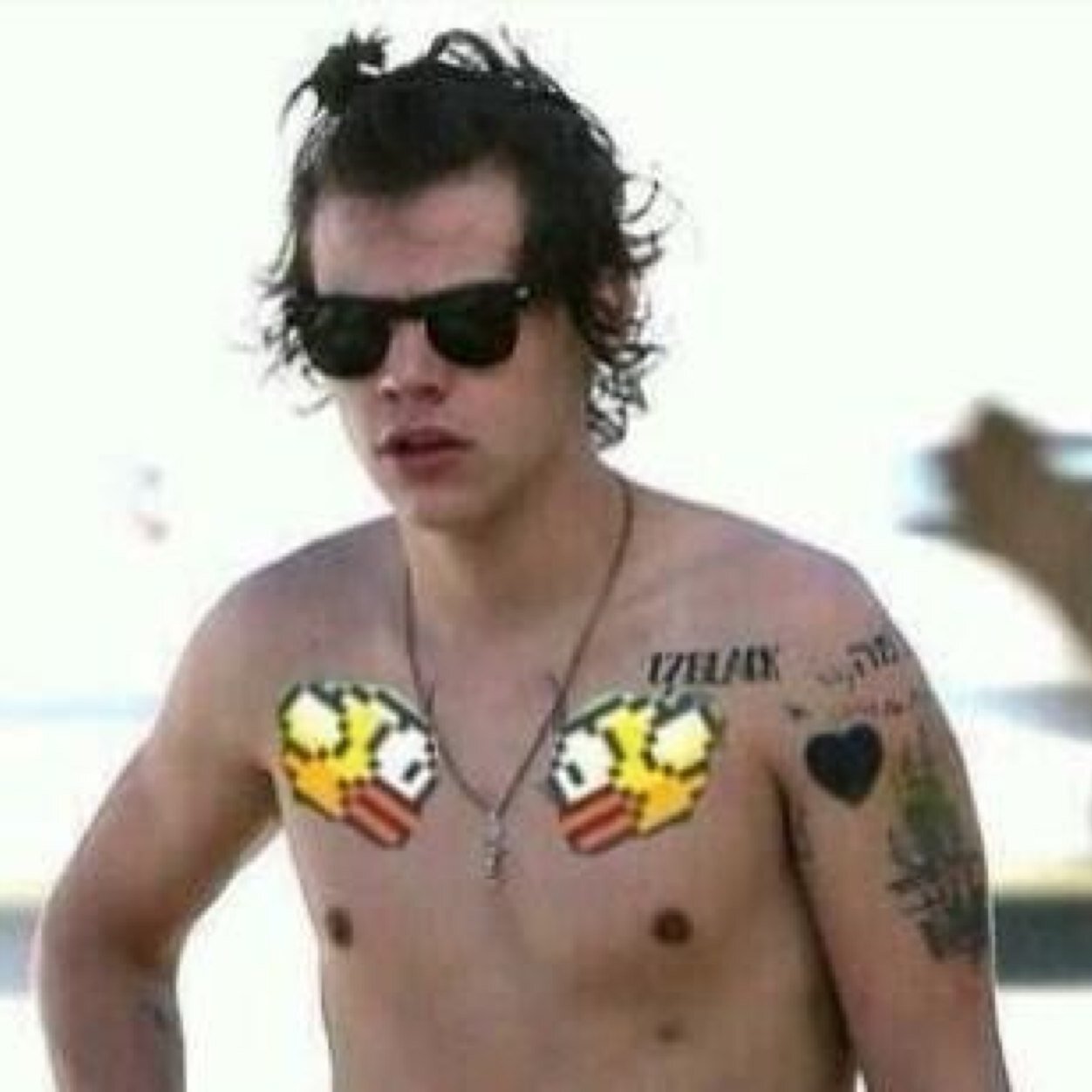 Please follow @StrawZarryPie instead of this account. Thaaaaaaannnkks. xx