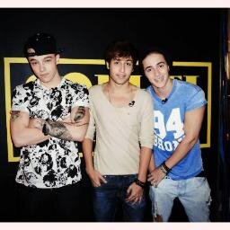 Fly_bruna's profile picture. De frente pro mar eu quero estar com você até o dia amanhecer.