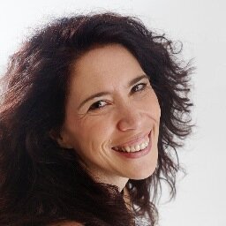 Game Designer - Tweeting about edu-tainment, serious games, social media, virtual worlds and technology.