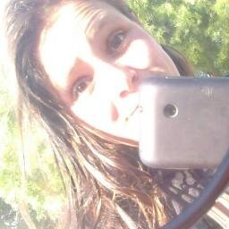 Holaa soy Caro..emmm como empesar bue me gustan muchas cosas pero sobre todo me gusta la musica.. mis artistas favoritos son ARCANGEL y PORTA.. los amooooo 3