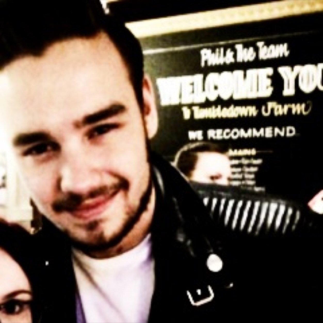 fruitylilo's profile picture. @fruityniam