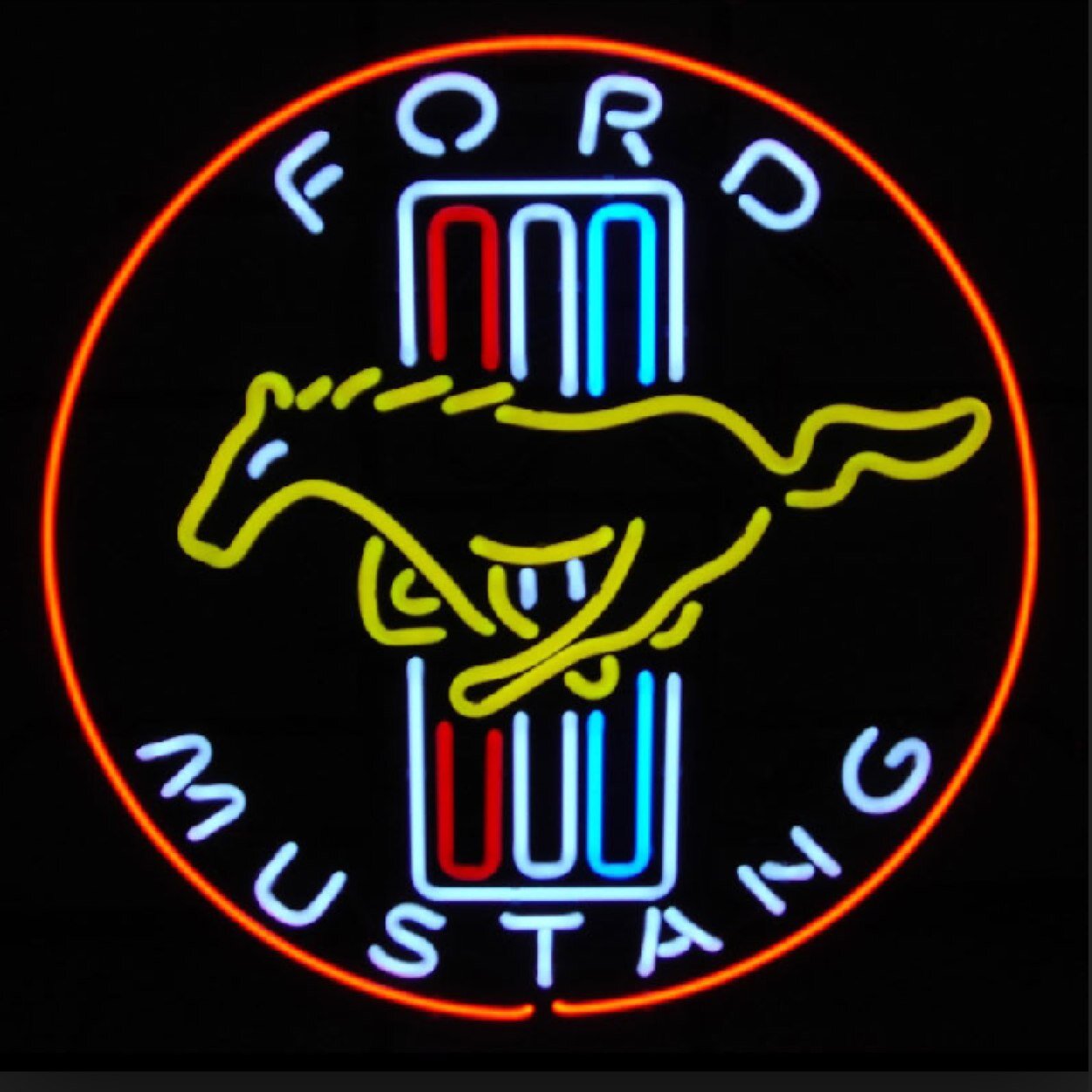 ElliotLeedy's profile picture. 