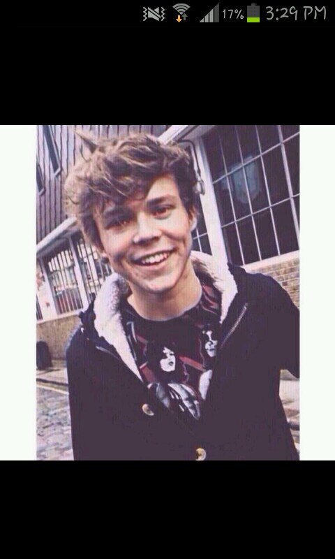 5sos1dunionjxo's profile picture. heyyy follow my account? @MadiAshton  i'll dm you to Ash,James,Josh,George or Ariana from @itsgottabe5SOS