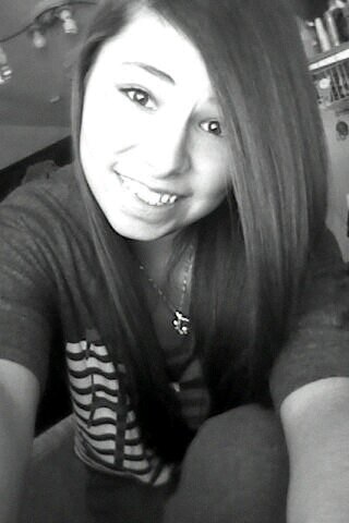 torres_shiloh's profile picture. be who you are & say what you feel because those who mind don't matter & those who matter don't mind(: