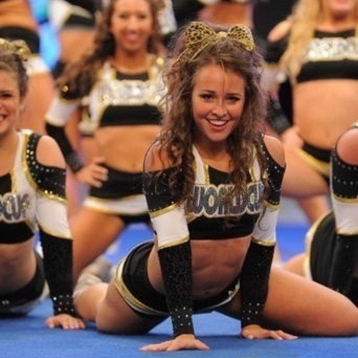 snapfrthequeens's profile picture. •Train hard, win easy•