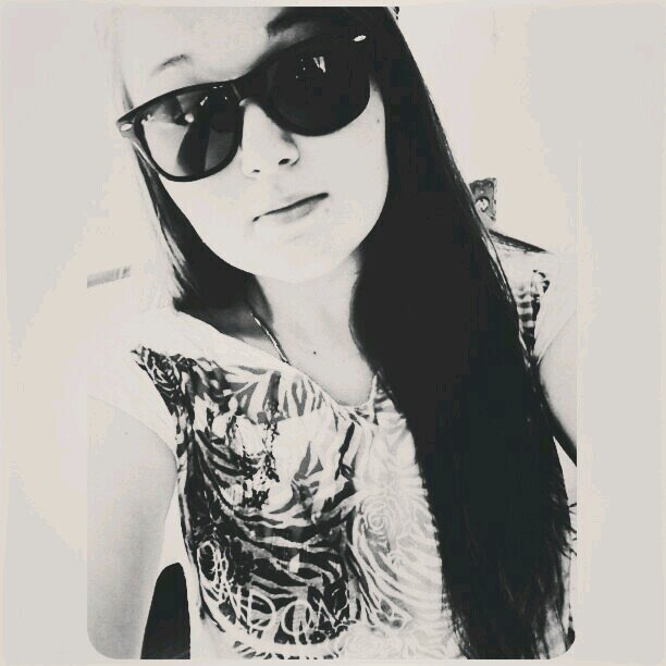Desapega do medo e deixa acontecer ♫   Ser luanete é a mlhr coisa do mundo :3      @luansantana te amo mt ♥
