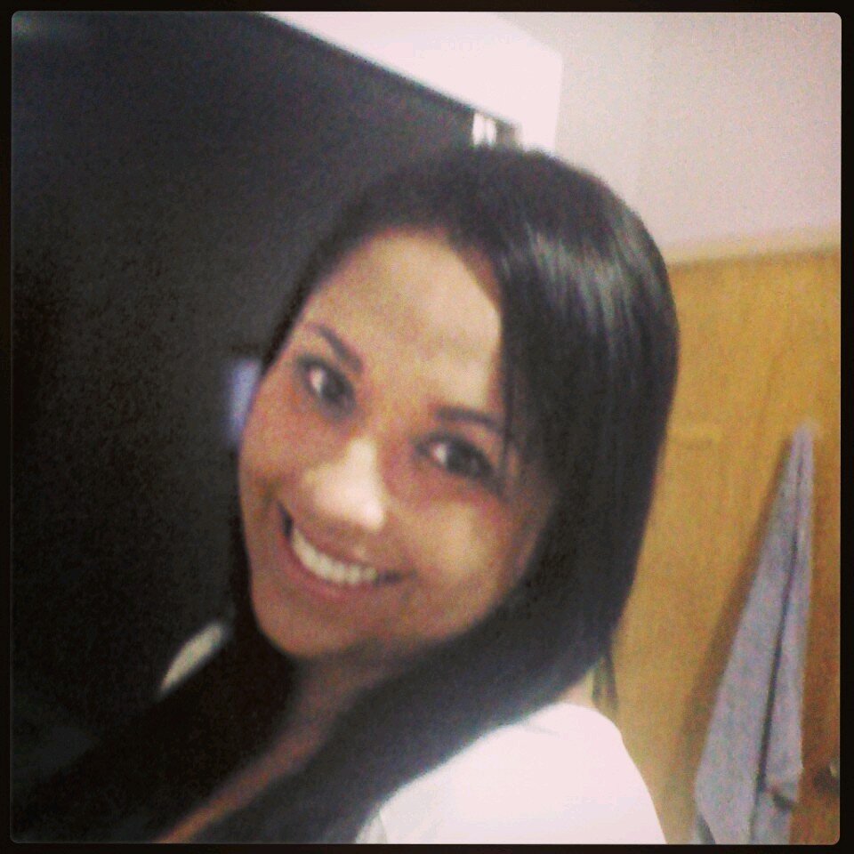 CrisRabelo26's profile picture. 