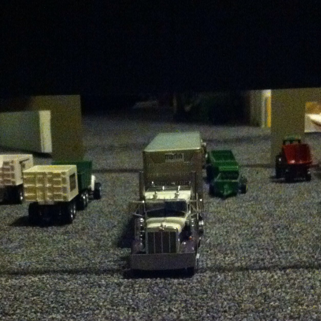 farmtoys_forfun's profile picture. 