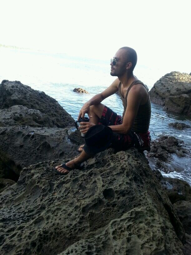 DiegoRiveraCR's profile picture. Medio cuerdo, medio loco, algunas veces genio y otras tonto, es mejor quedar con un trasero q perlárselo, si no tienes nada bueno q decir mejor no abrir la boca