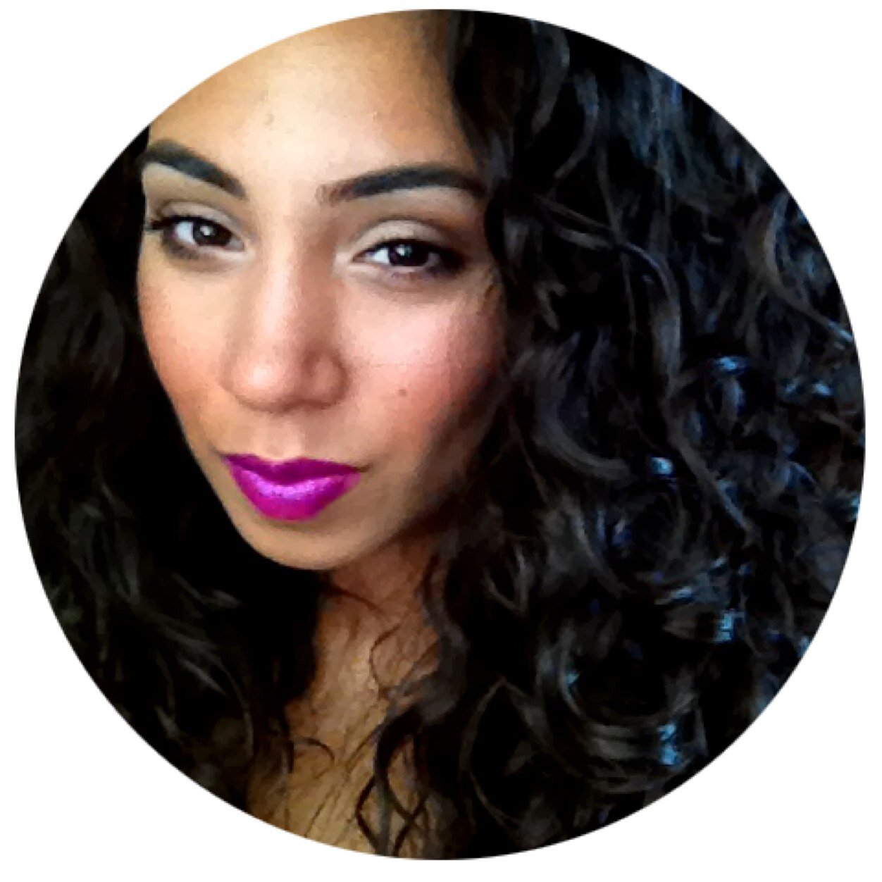 vincbig's profile picture. Graphic & Makeup Artist // Where the right brain meets left, and makes a mean casserole.