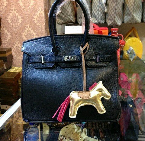bag..pearl..parfum..glasses..watch    sms /wa 081217388734------- pin 2144a7f7
