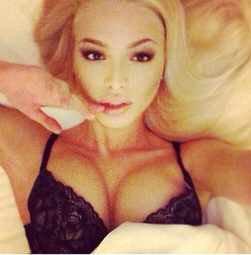 Dimples are fucking attractive.