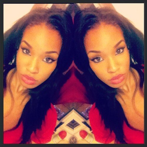 AlejandraBarbuz's profile picture. Kissing a girl on the forehead is one of the sweetest things in the world.