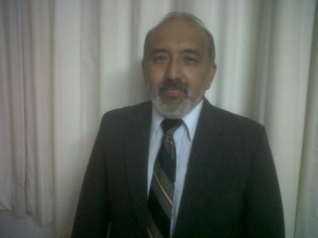 Lic en Derecho, con especialidad en Amparo, derecho constitucional y electoral