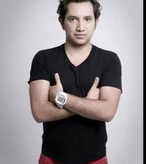 Somos el FanClub de @_DAVIDZORRO DJ y locutor de @LaMegaBogota #ElMañanero #ElMegafono #Zorronaticas